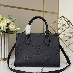 🥃🥃Louis Vuitton Onthego MM Empr einte Black Tote